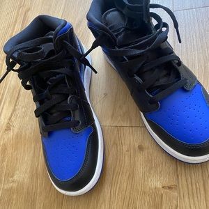 Jordan 1 Mid